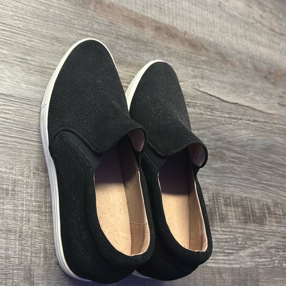 Slip on platform sneaker